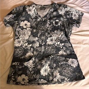 Women’s scrub top